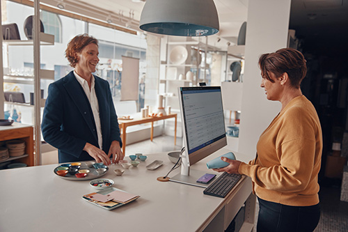 HP EliteOne 840 G9 All-in-One Bilgisayar LS