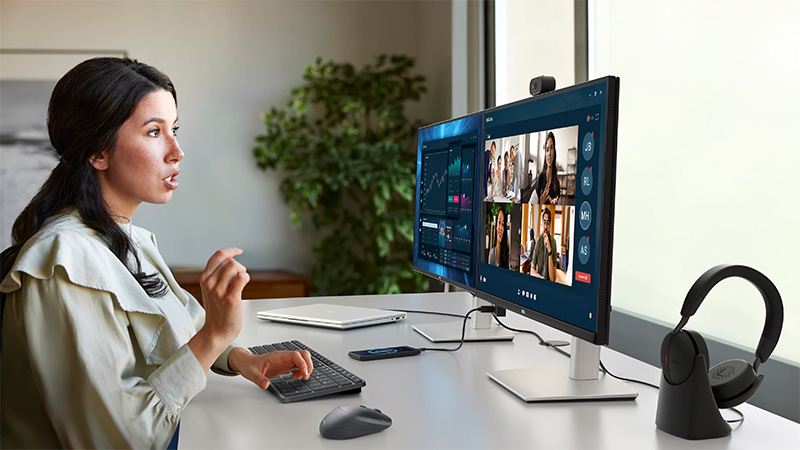 Dell Pro P 27 USB-C Hub Konferans Monitörü P2726DEB Dell Pro P 27 USB-C Hub Konferans Monitörü - P2726DEB